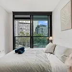 47Op Elegant Parkview Abnb-Style 2Br Retreat With Free Parking